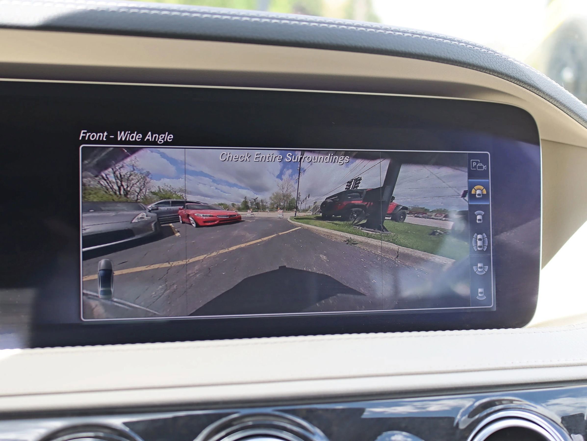 Used 2019 Mercedes-Benz S 560 Sedan image 25