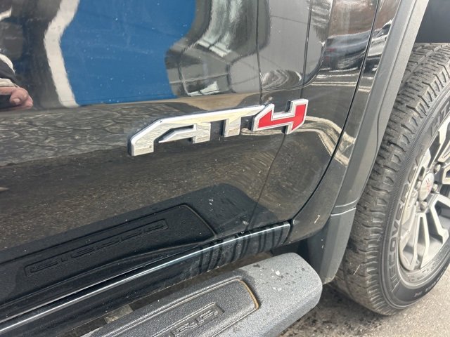 Used 2022 GMC Sierra 1500 AT4 w/ AT4 Premium Package image 8
