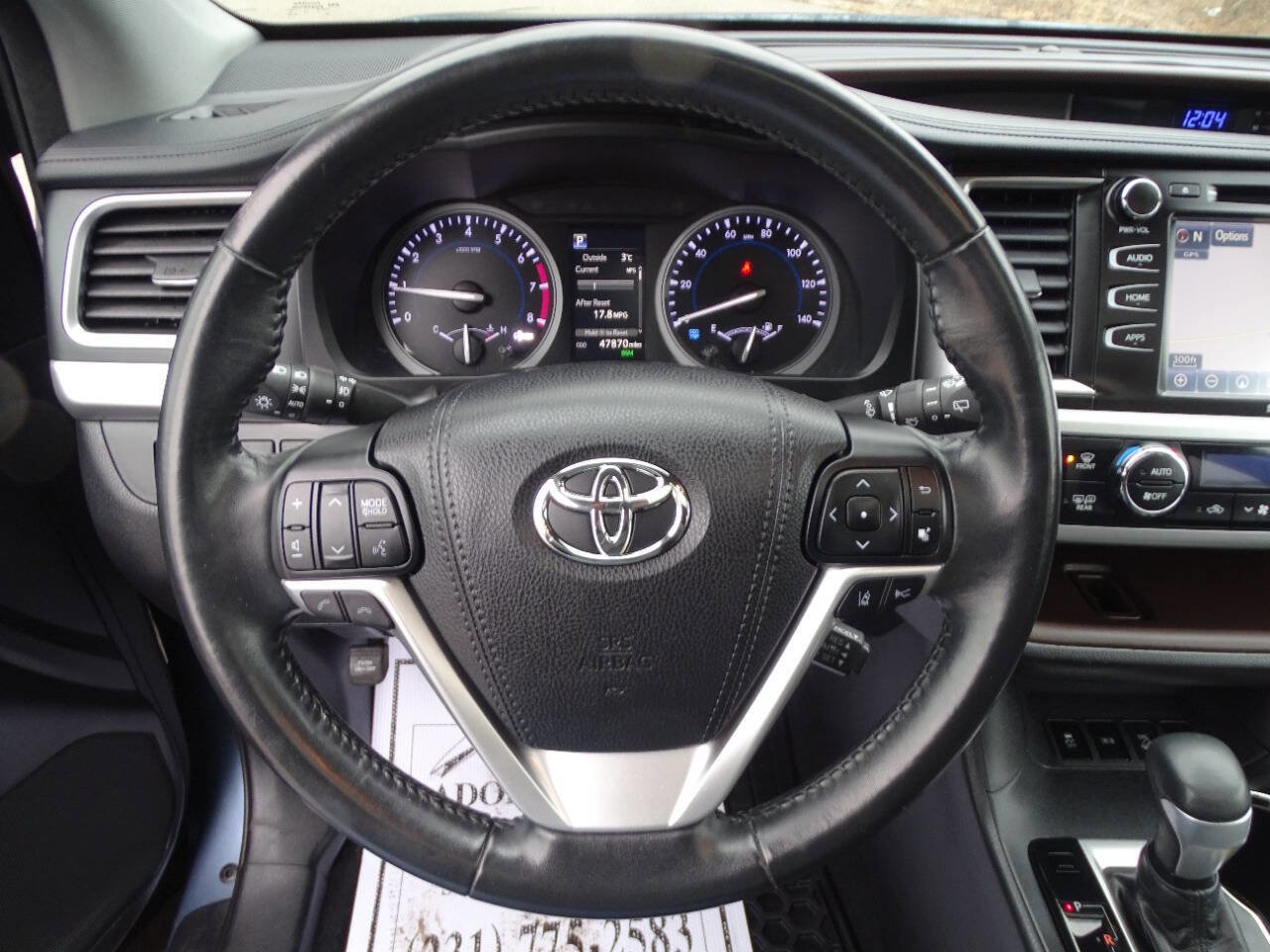 Used 2017 Toyota Highlander XLE image 18