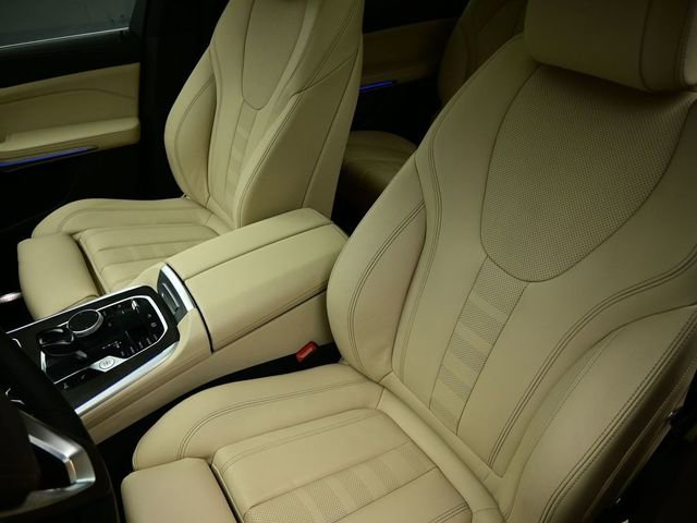 Used 2021 BMW X7 xDrive40i w/ Premium Package image 57