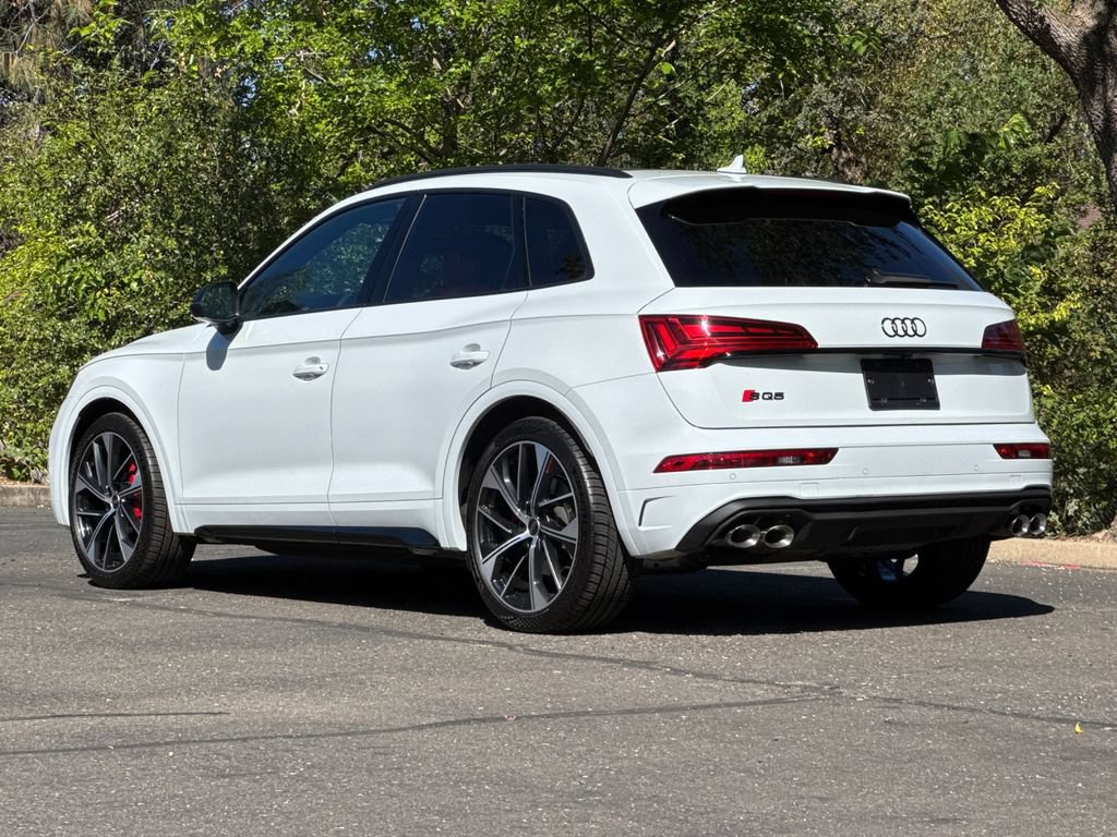 Used 2024 Audi SQ5 Premium Plus w/ Premium Plus Package AWD/4WD image 7
