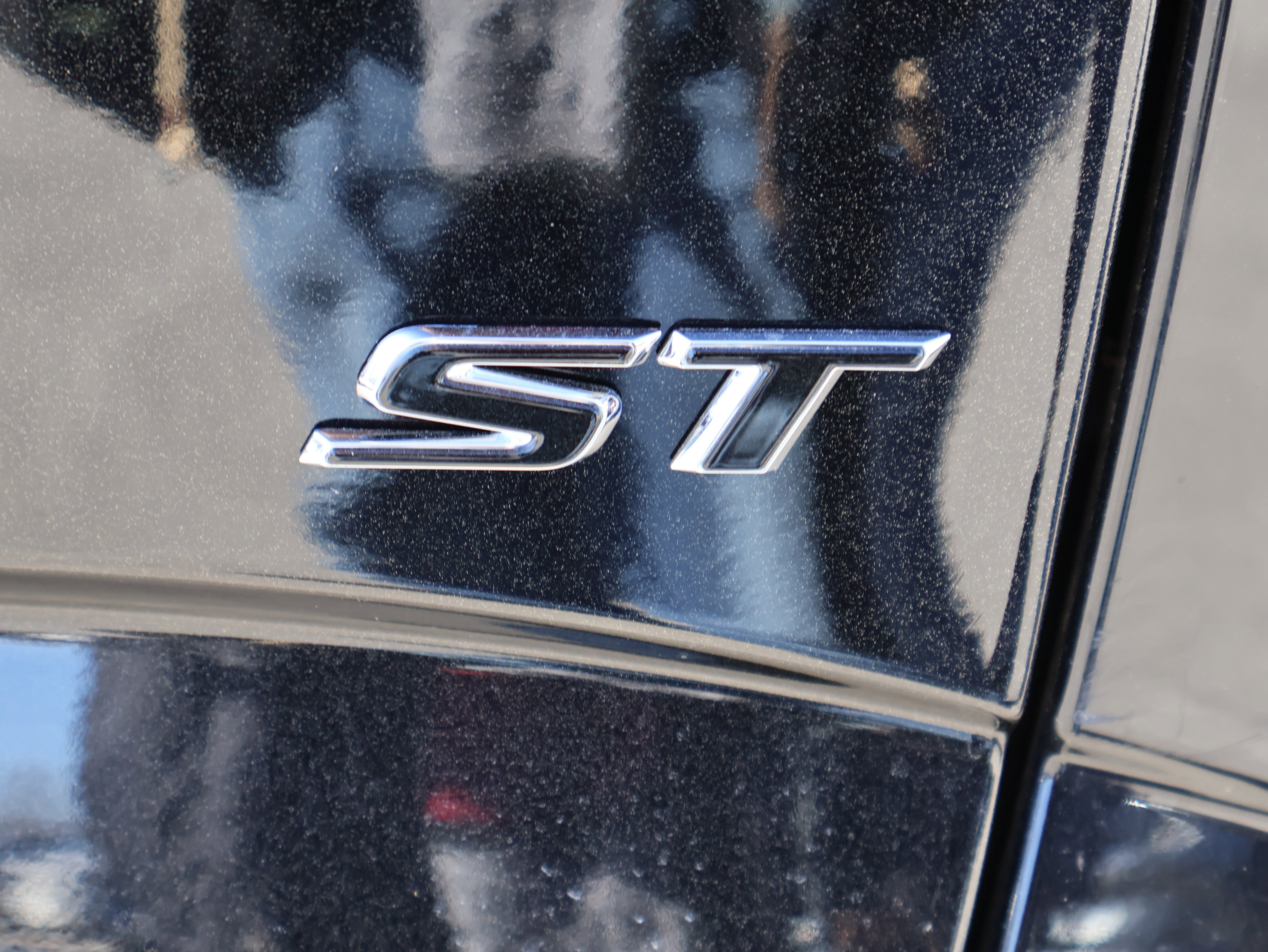 Used 2023 Buick Enclave Essence w/ Experience Buick Package image 17