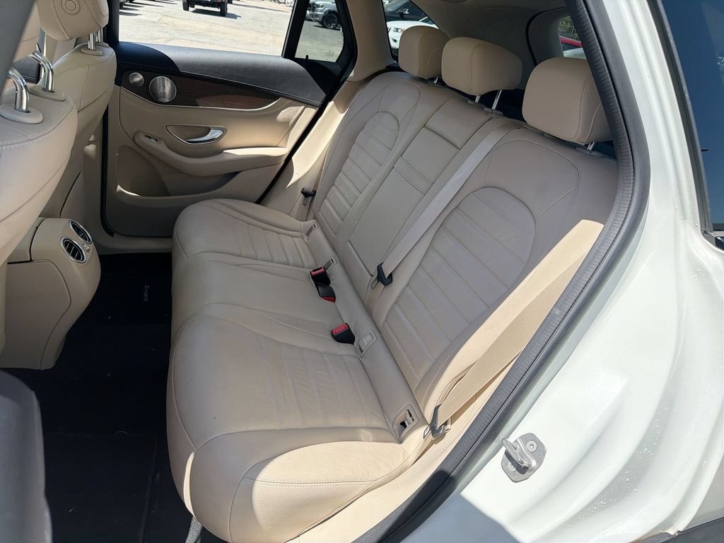Used 2020 Mercedes-Benz GLC 43 AMG 4MATIC image 25