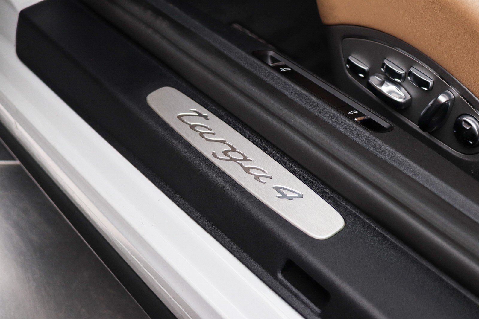 Used 2019 Porsche 911 Targa 4 AWD/4WD image 36