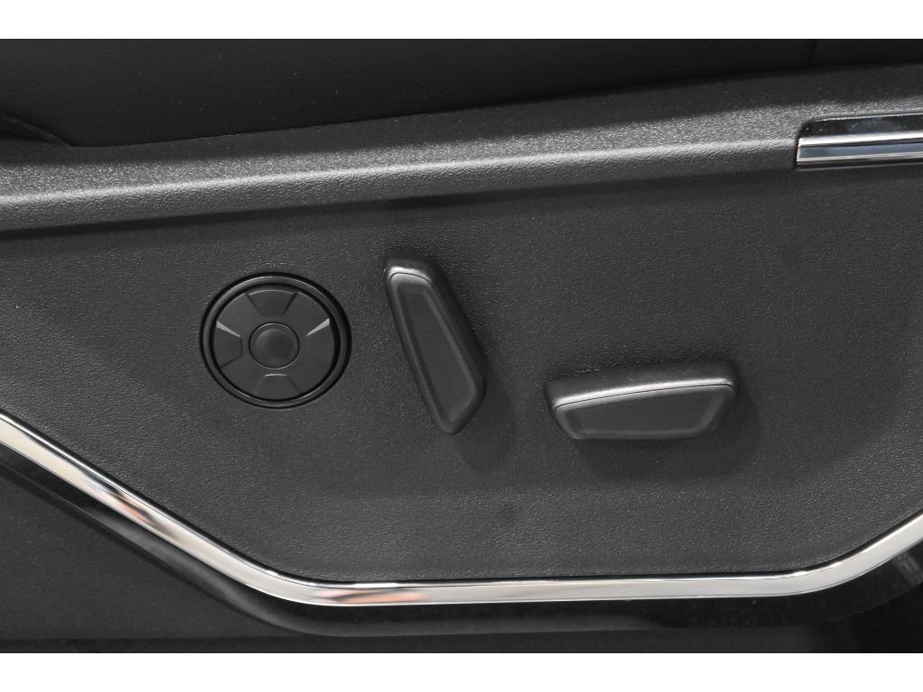 New 2025 Ford F350 Platinum w/ FX4 Off-Road Package image 37