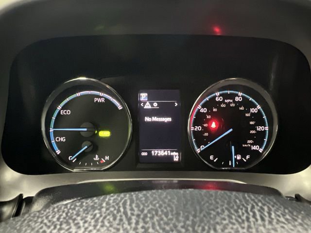 Used 2018 Toyota RAV4 XLE image 11