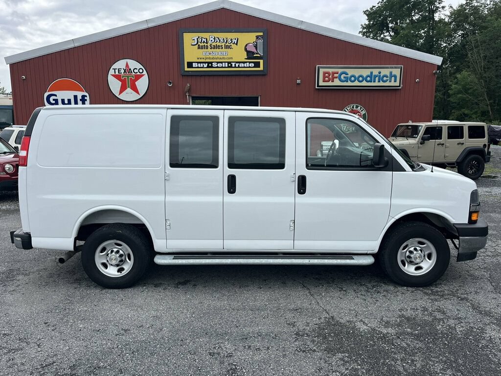 Used 2025 Chevrolet Express 2500 w/ Driver Convenience Package RWD image 2