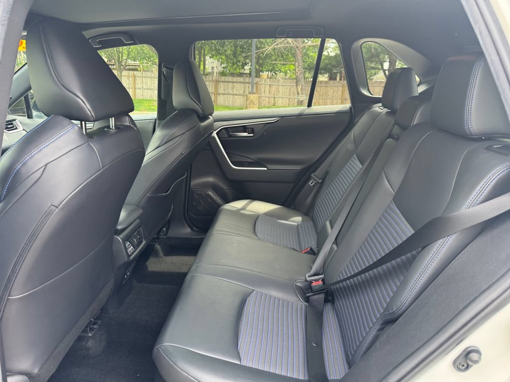 Used 2020 Toyota RAV4 XSE AWD/4WD image 19