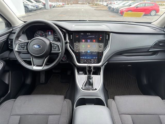 Used 2025 Subaru Outback Premium AWD/4WD image 27