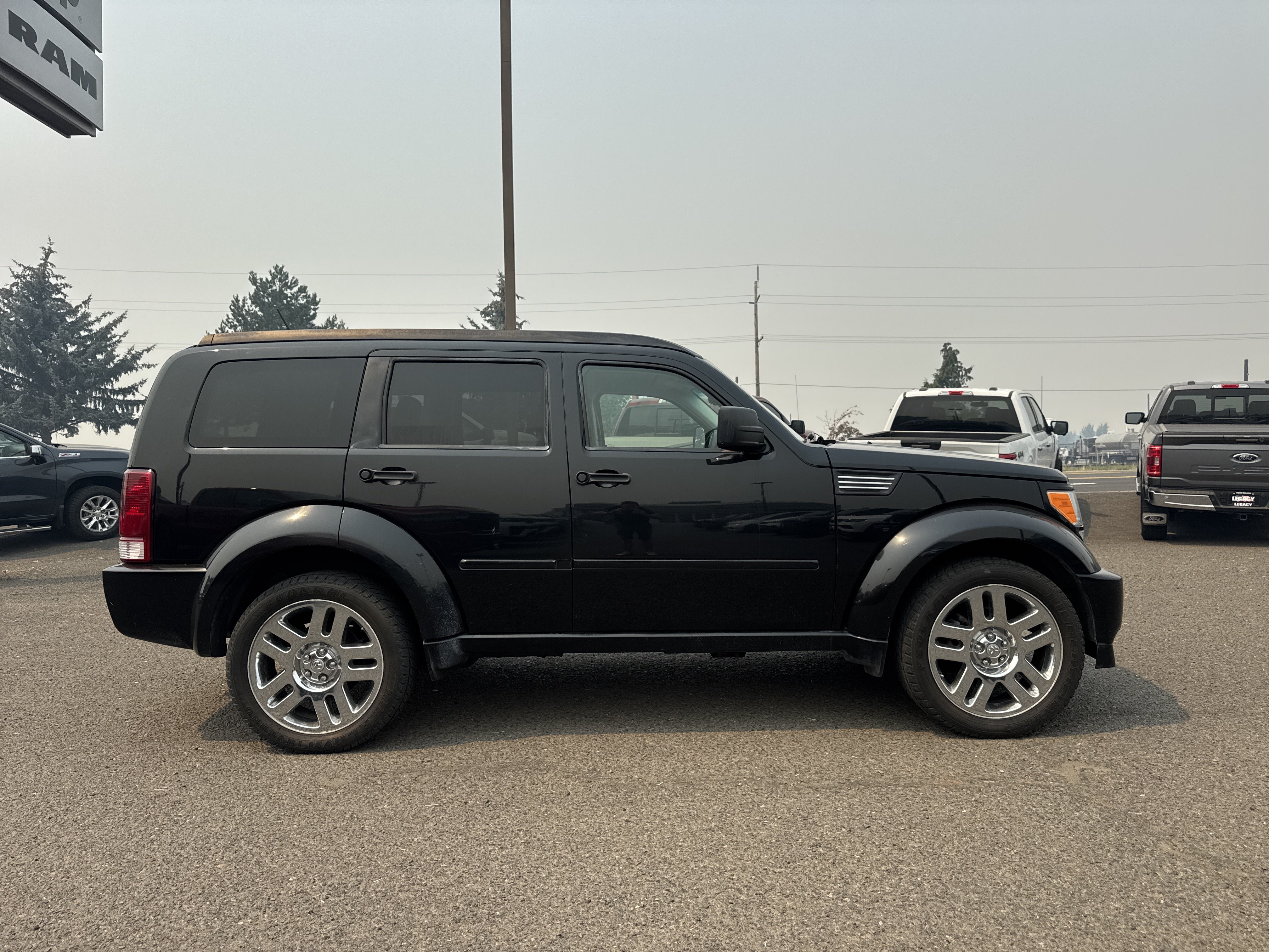 Used 2008 Dodge Nitro R/T AWD/4WD image 2