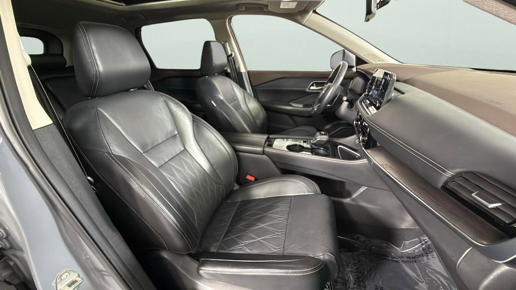 Used 2022 Nissan Rogue Platinum w/ Head-Up Display Package image 33