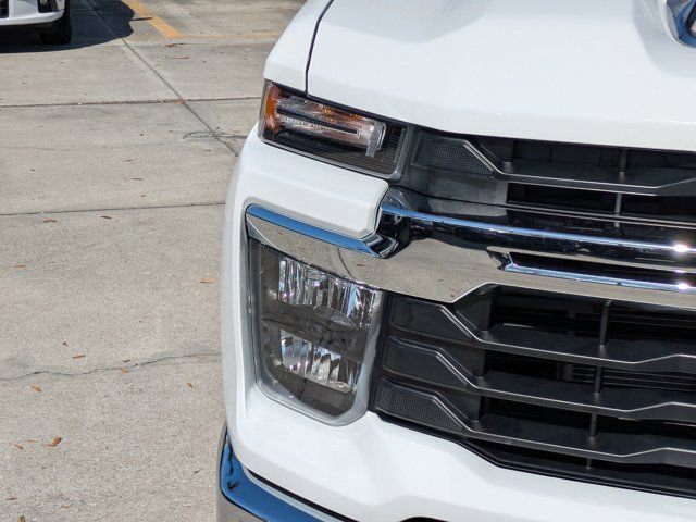 Used 2025 Chevrolet Silverado 2500 LT w/ Convenience Package image 12