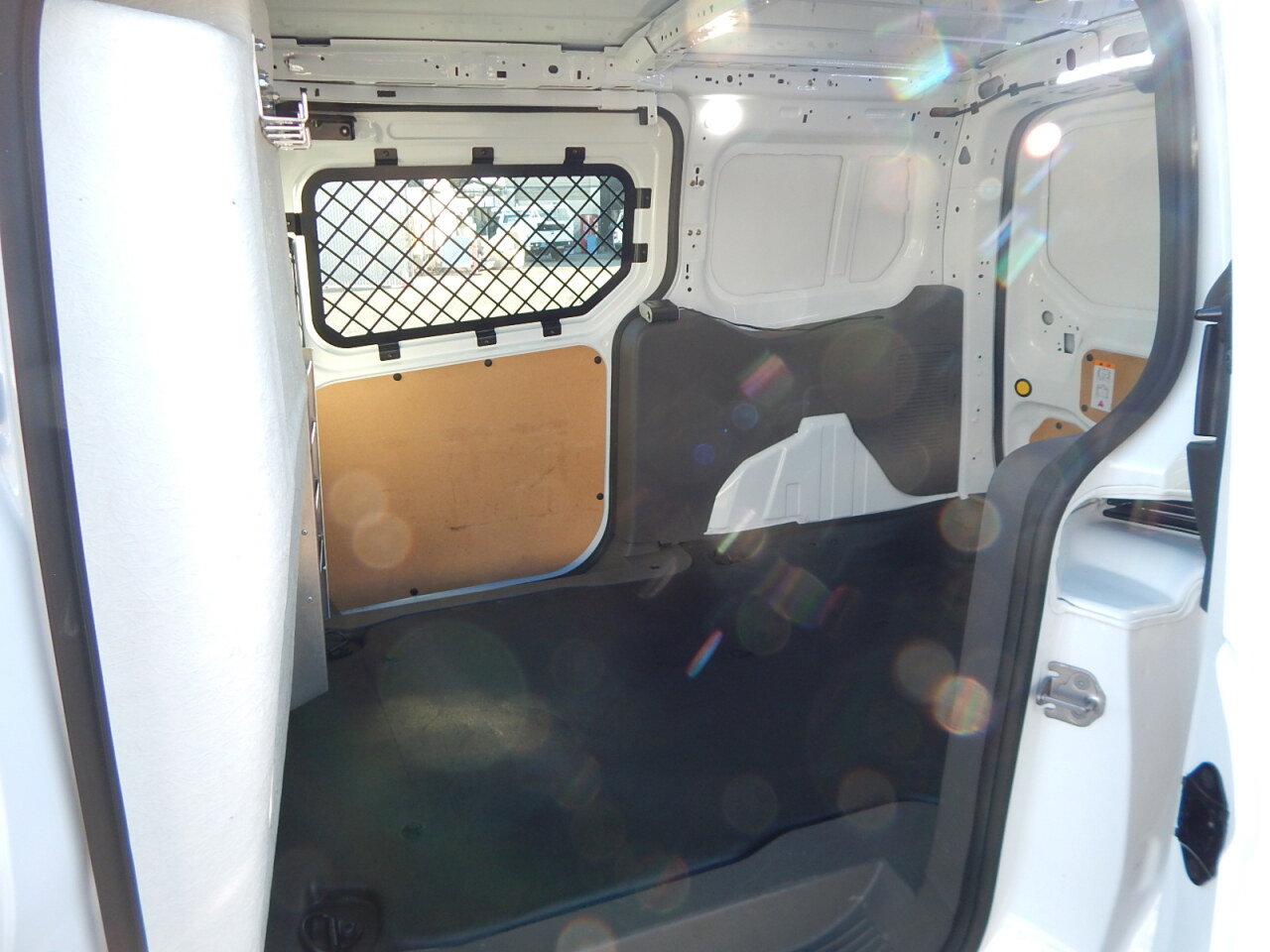 Used 2022 Ford Transit Connect XL image 14