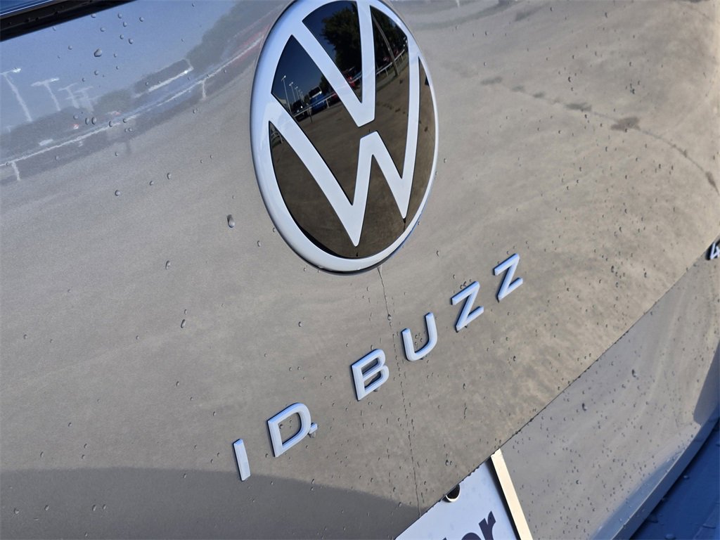 New 2025 Volkswagen ID. Buzz Pro S Plus image 7