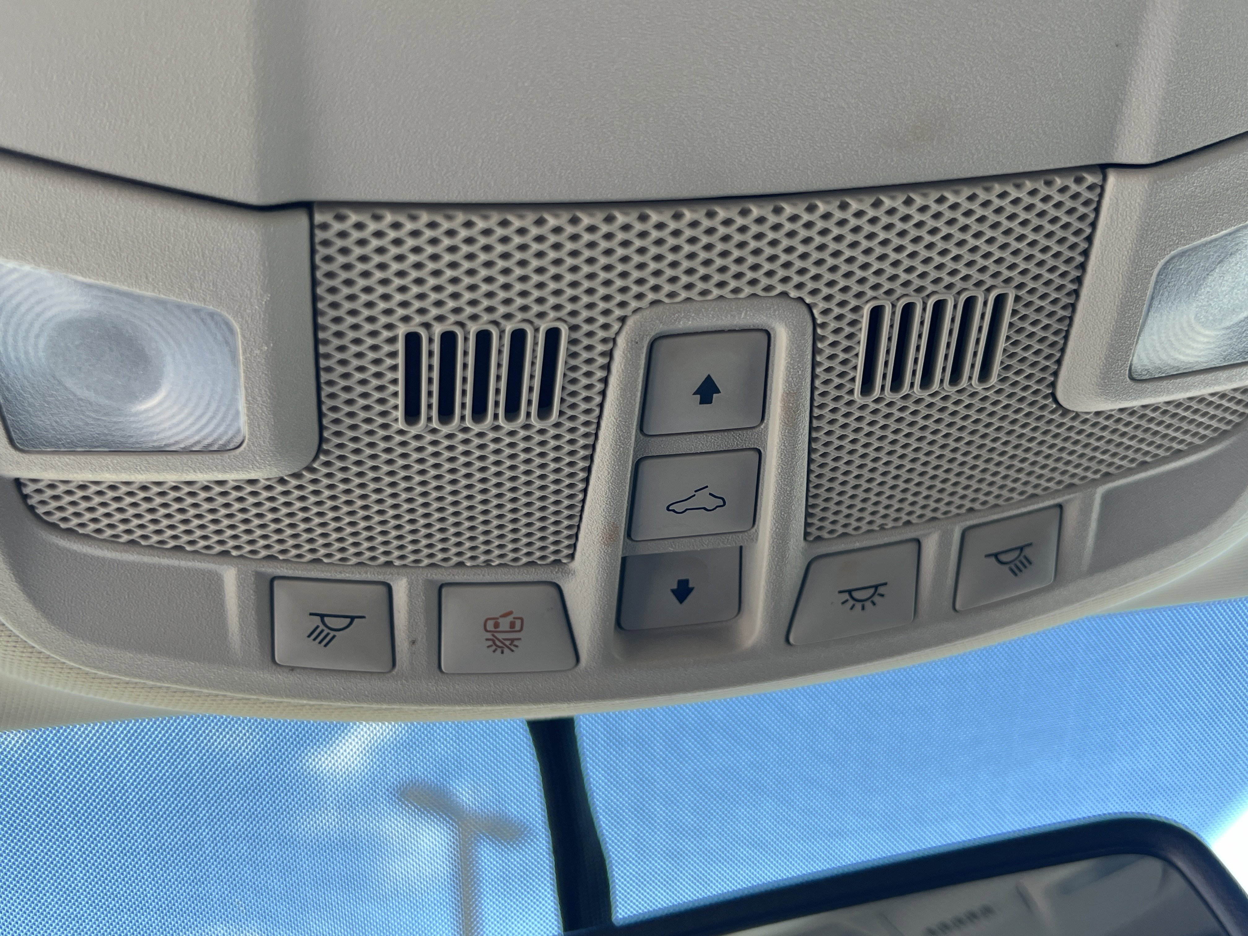 Used 2018 Ford Fusion Titanium image 32