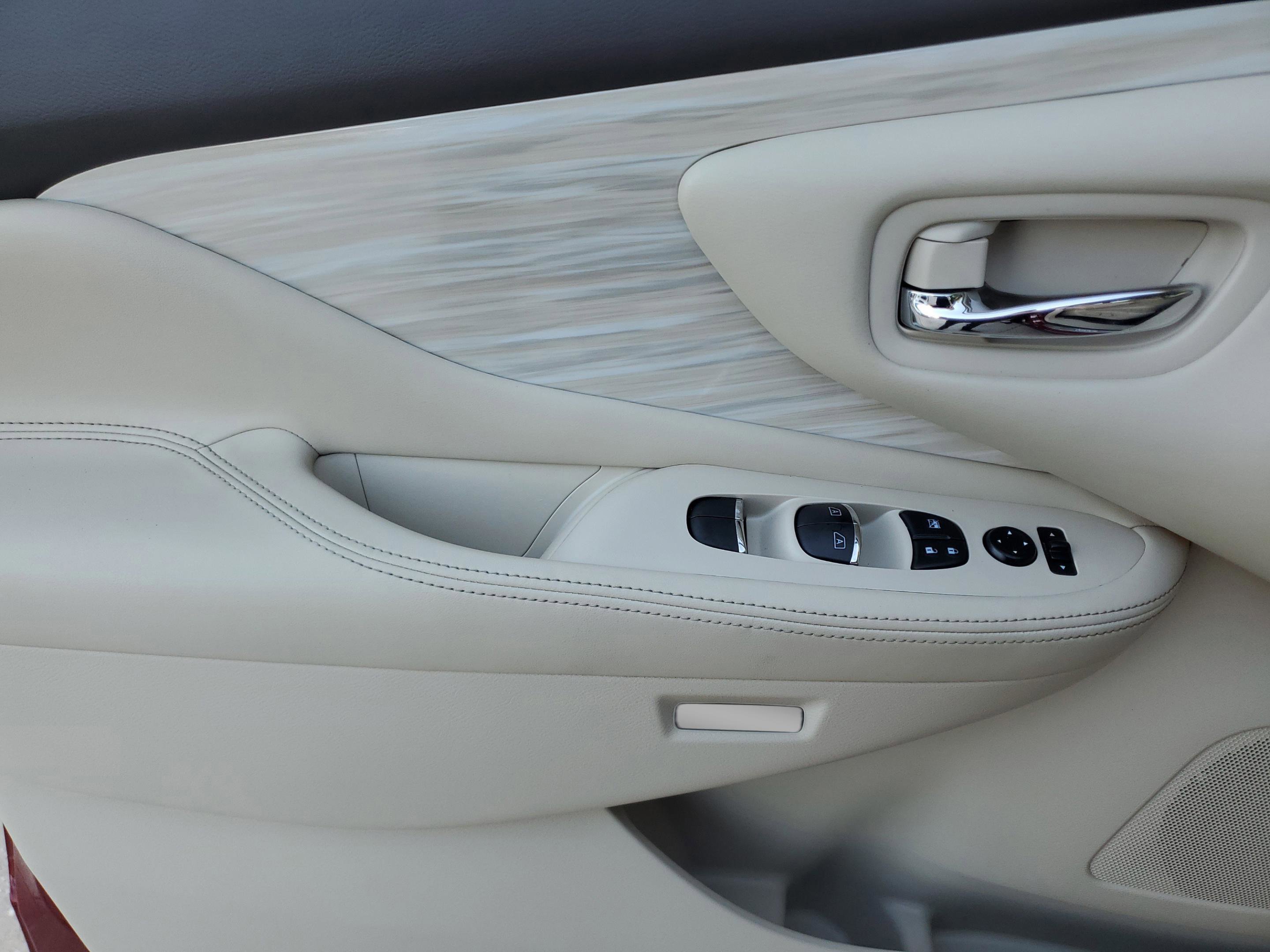 Used 2016 Nissan Murano SL w/ SL Technology Package image 18