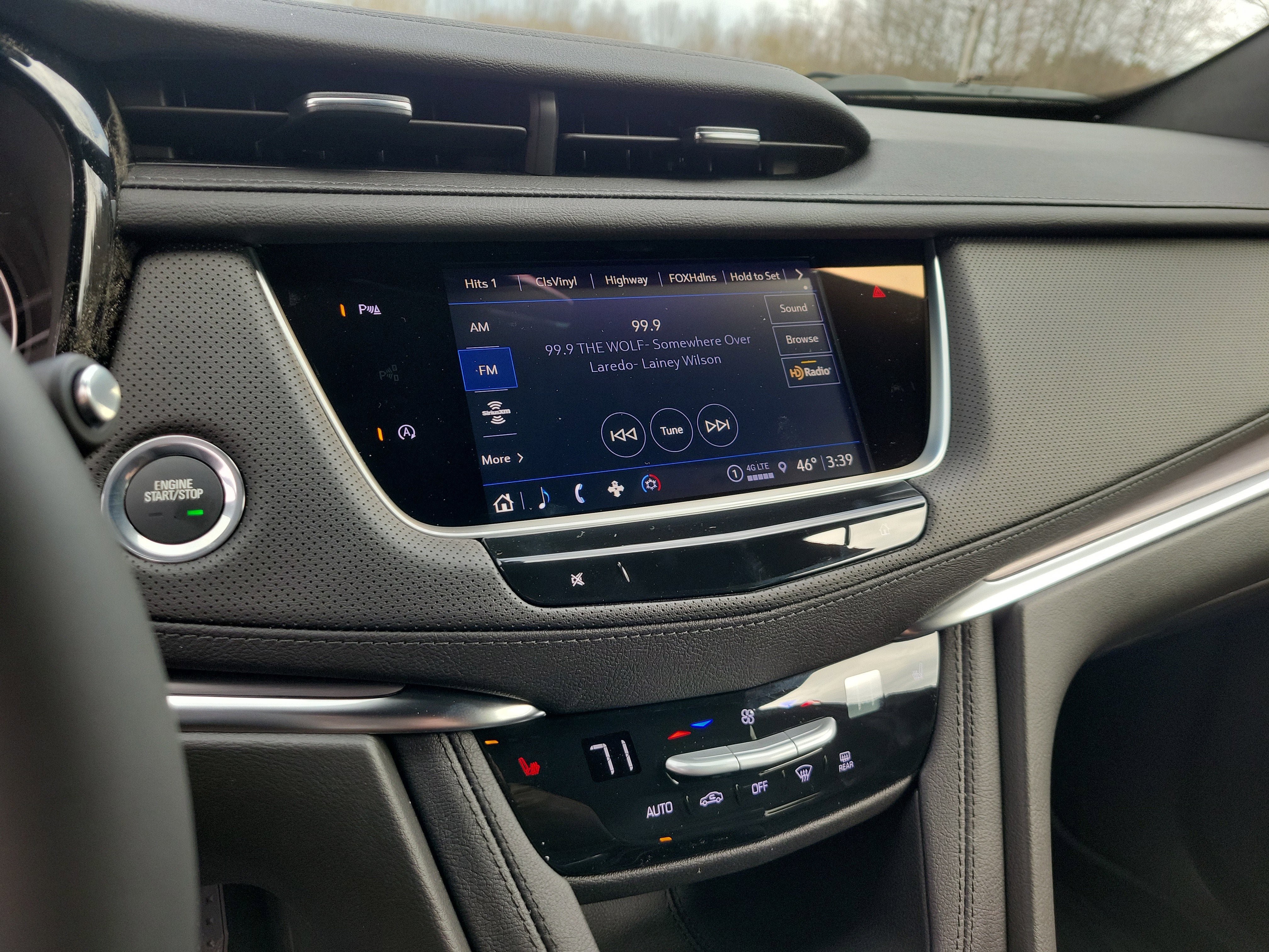 New 2026 Cadillac XT5 Luxury w/ LPO, Floor Liner Package AWD/4WD image 23