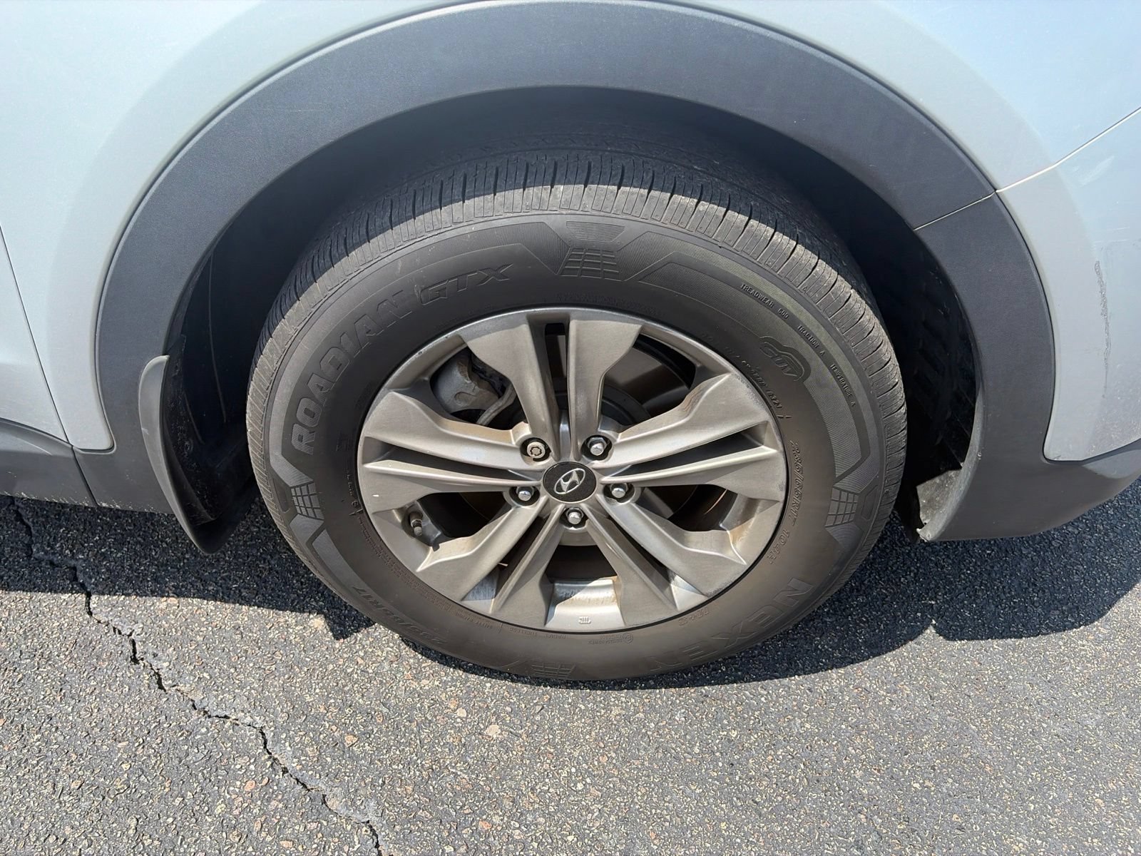Used 2016 Hyundai Santa Fe Sport w/ Option Group 02 FWD image 9