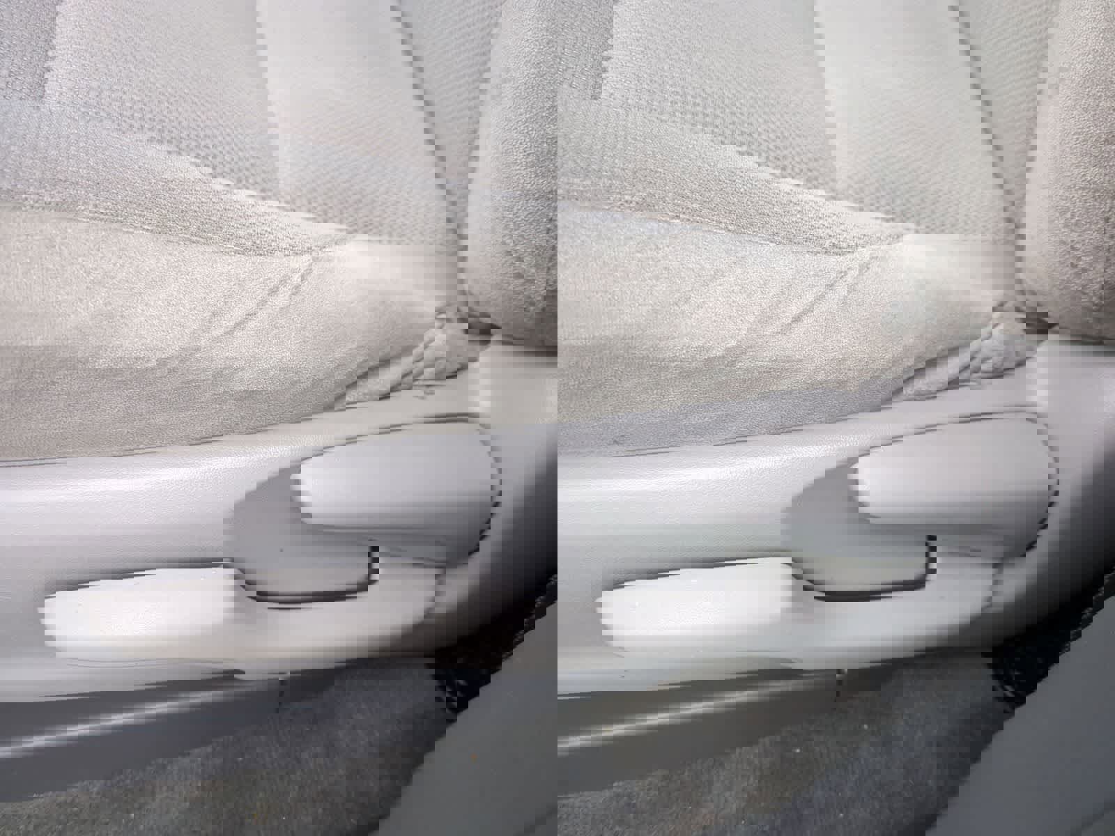 Used 2016 Toyota Sienna L image 17