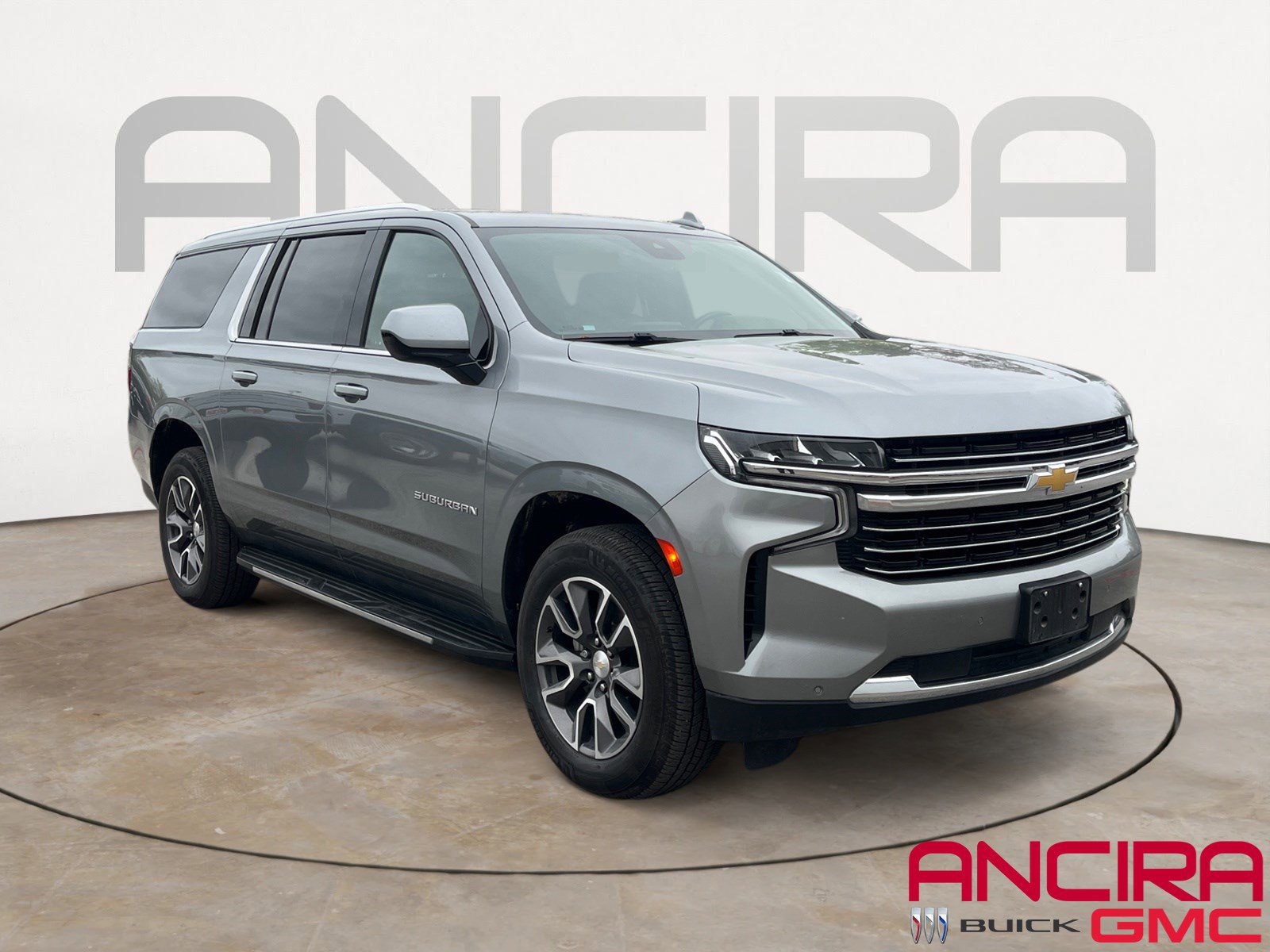 Used 2023 Chevrolet Suburban LT image 1