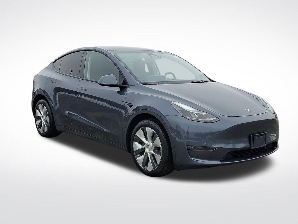 Used 2023 Tesla Model Y Long Range image 1