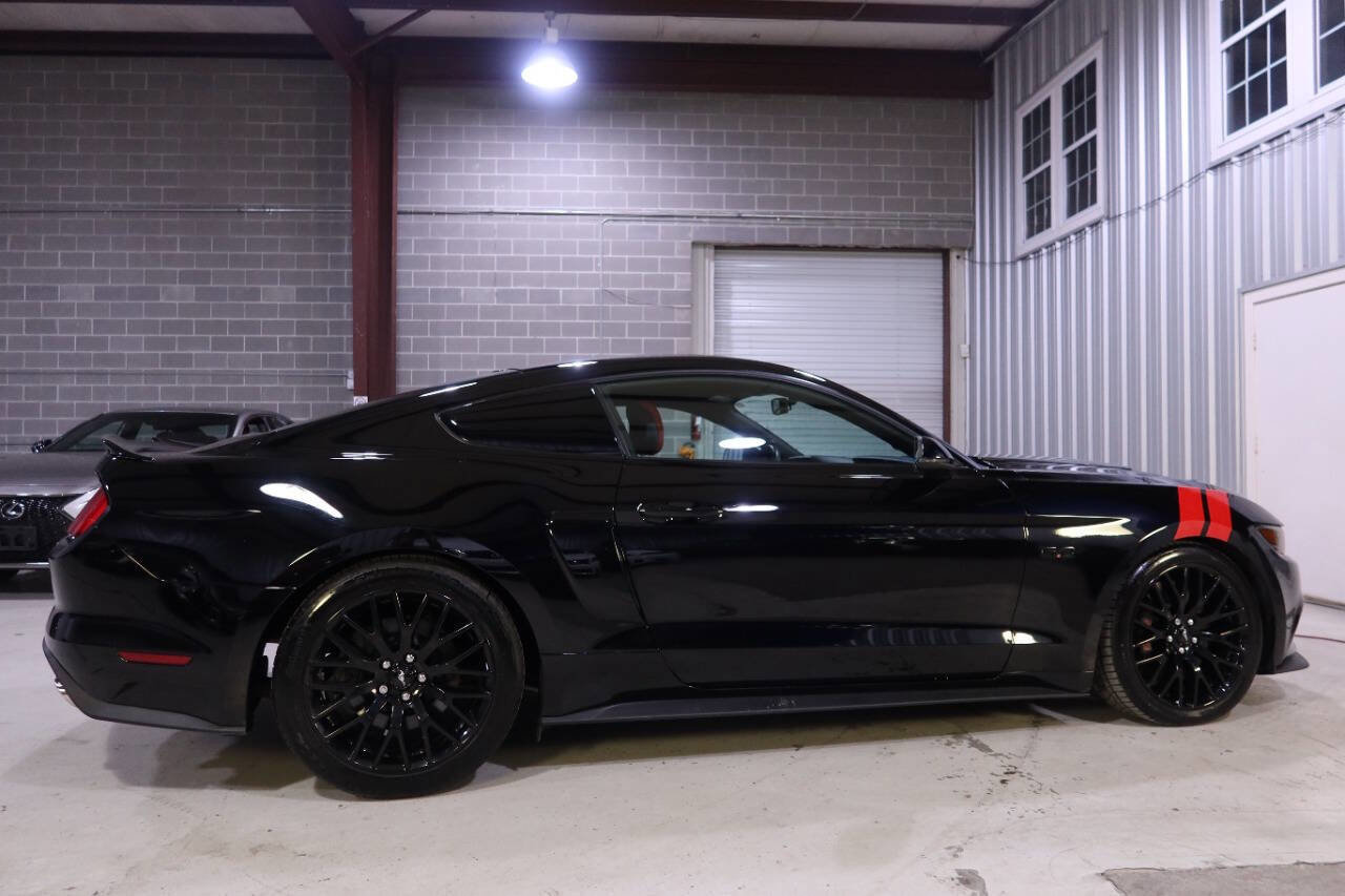 Used 2017 Ford Mustang GT Premium w/ GT Performance Package image 6