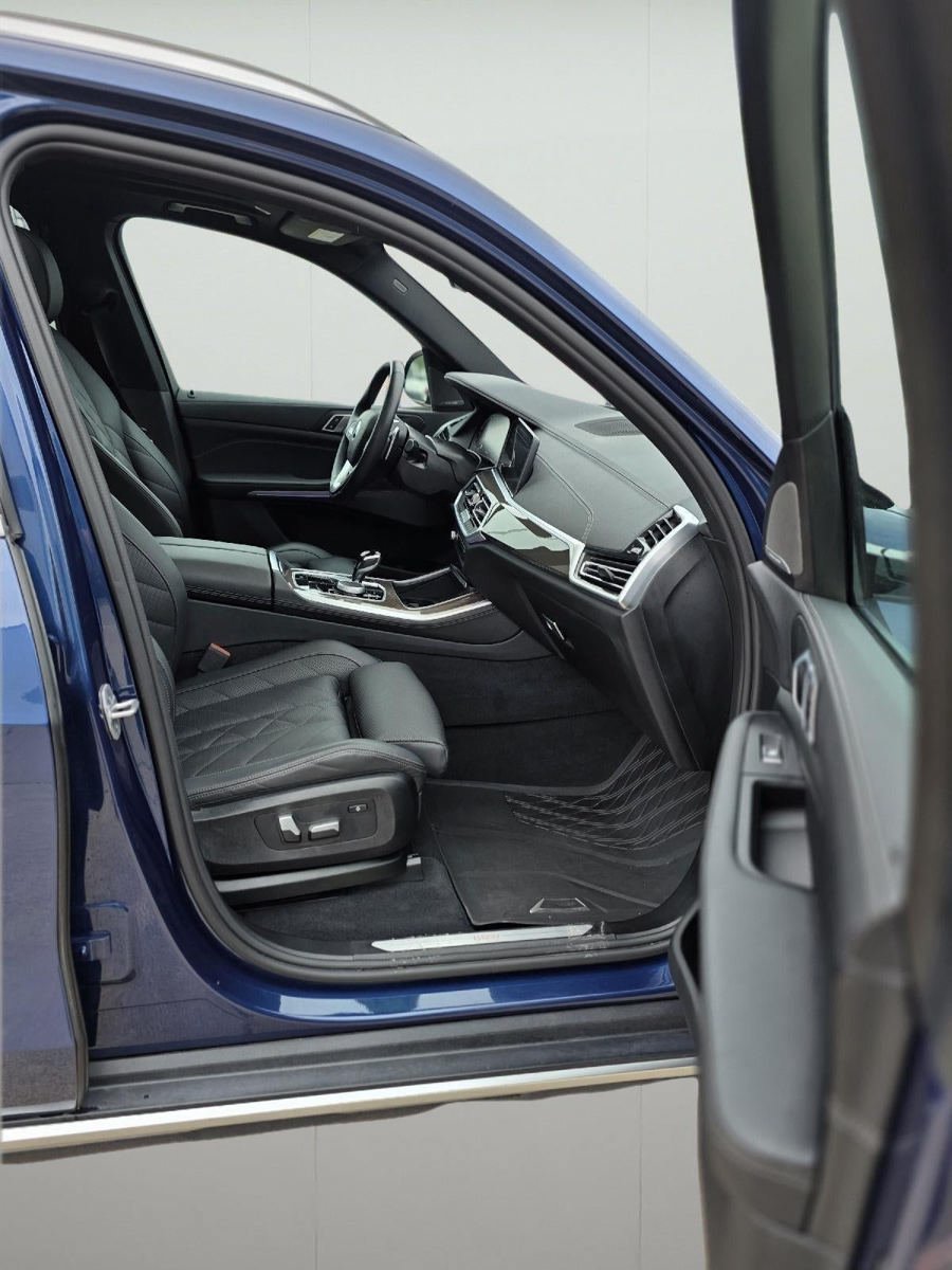 Used 2023 BMW X5 xDrive40i w/ Premium Package AWD/4WD image 14