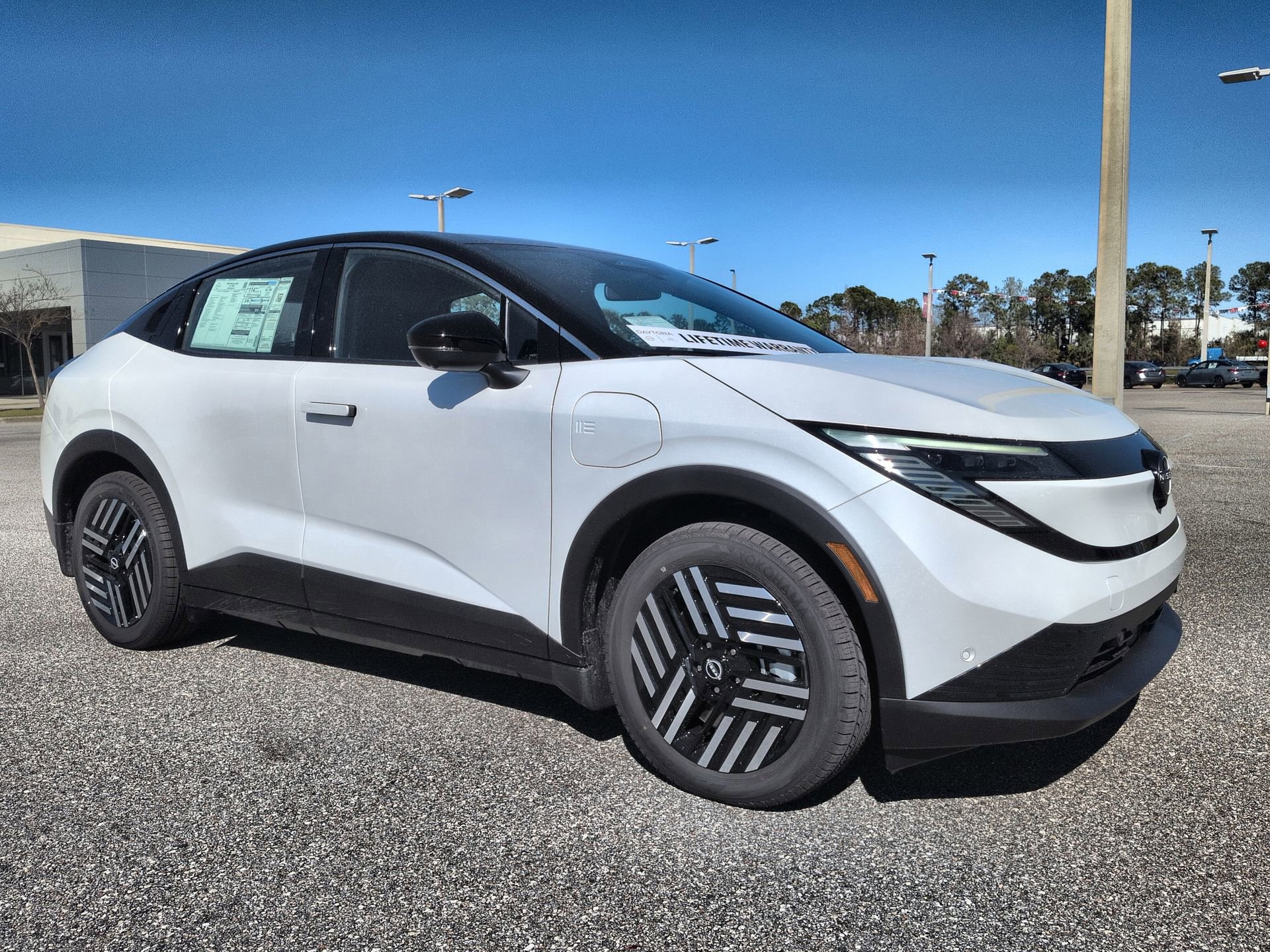 New 2026 Nissan Leaf SV+ w/ Floor Mat Package (SV+) FWD image 3