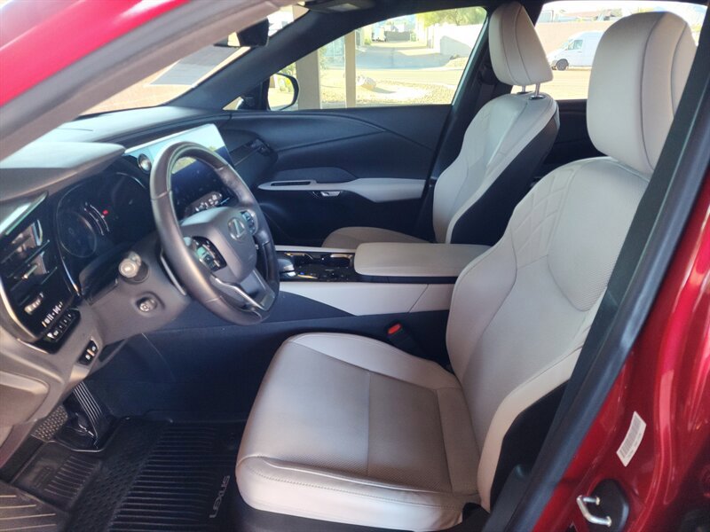 Used 2023 Lexus RX 350 Premium w/ Cold Area Package FWD image 27