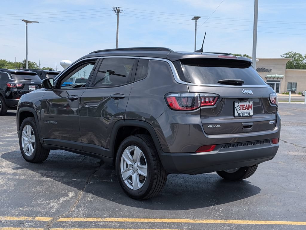Used 2022 Jeep Compass Latitude w/ Convenience Group AWD/4WD image 5