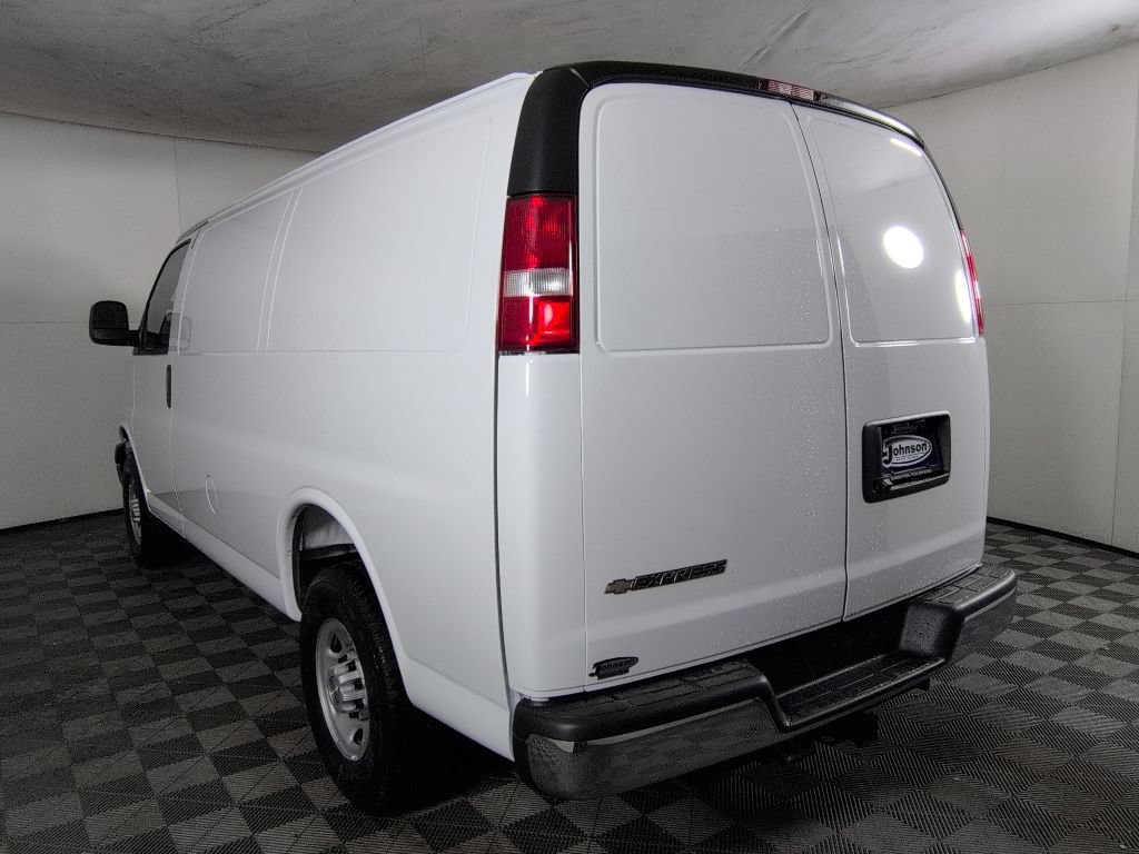 New 2026 Chevrolet Express 2500 w/ Driver Convenience Package RWD image 7