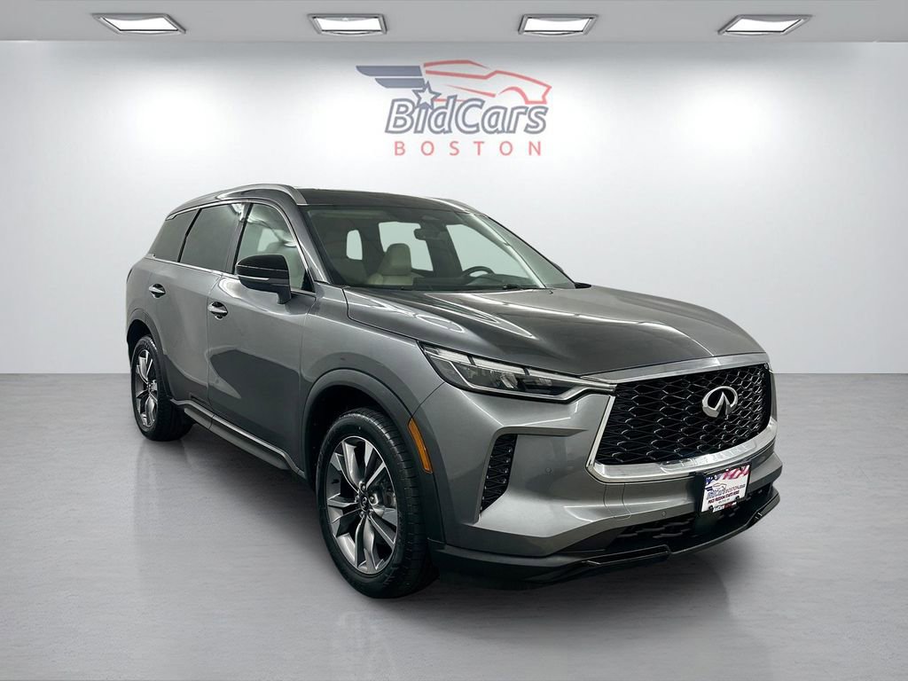 Used 2023 INFINITI QX60 Luxe image 3