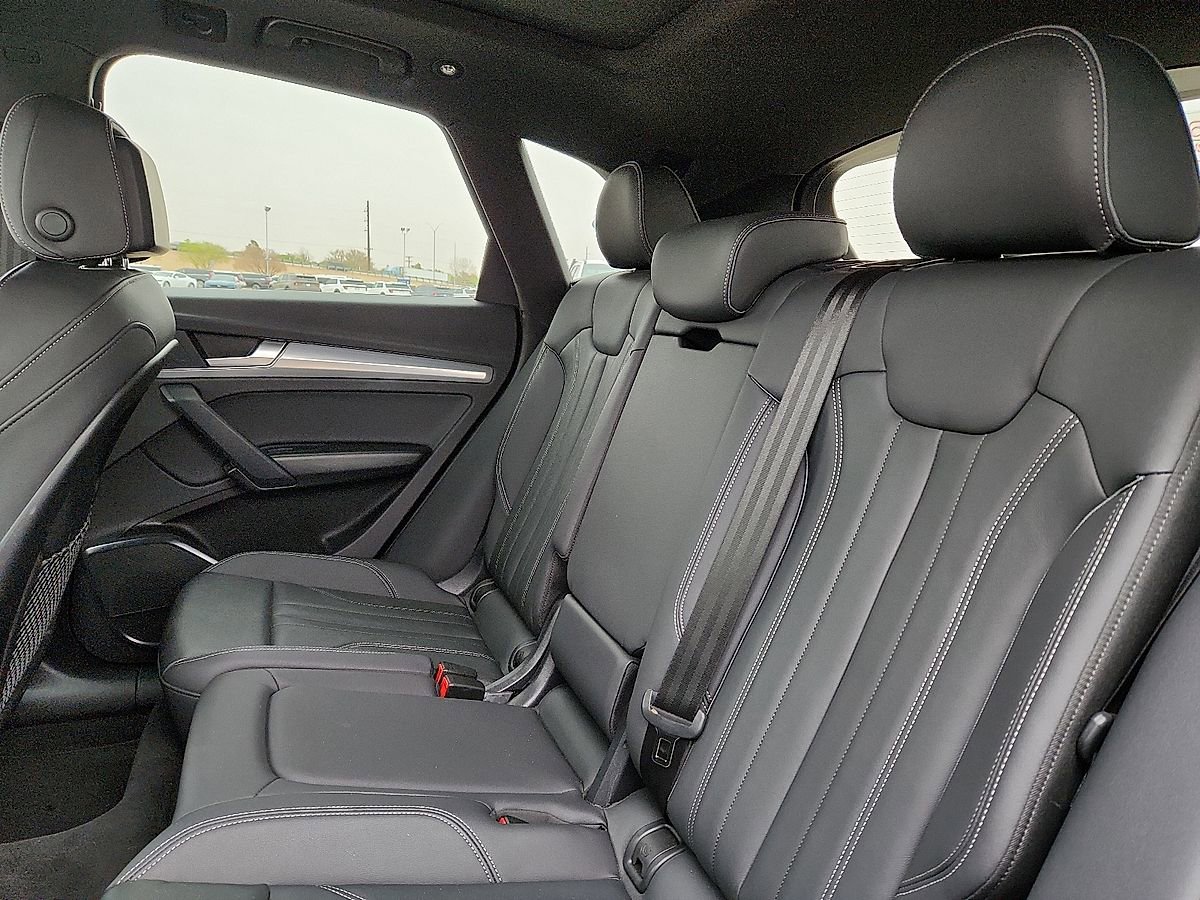 Used 2025 Audi Q5 2.0T Premium image 5