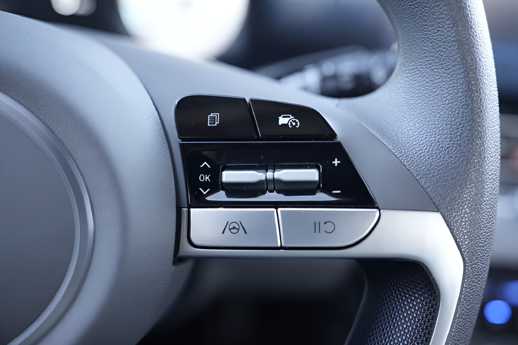 Certified 2024 Hyundai Elantra SEL FWD image 26