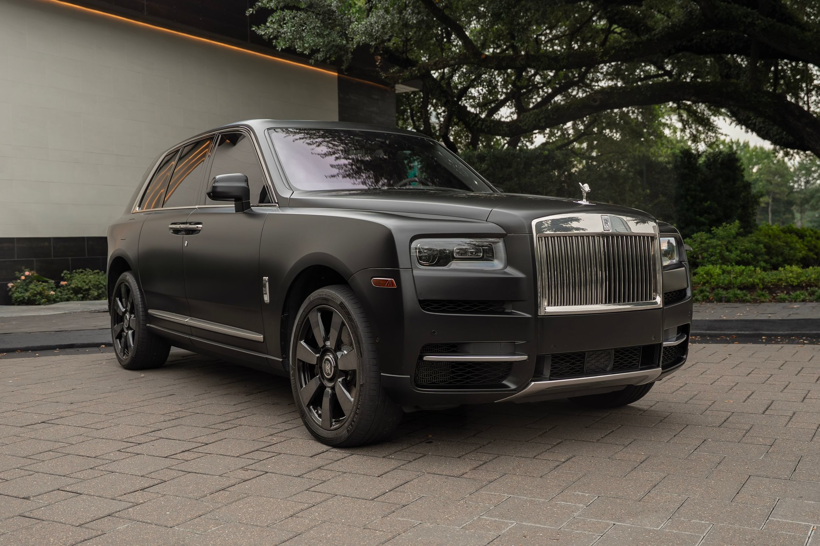 Certified 2023 Rolls-Royce Cullinan AWD/4WD image 13
