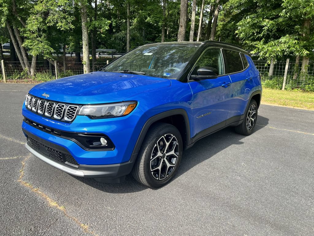 Certified 2025 Jeep Compass Limited AWD/4WD image 7