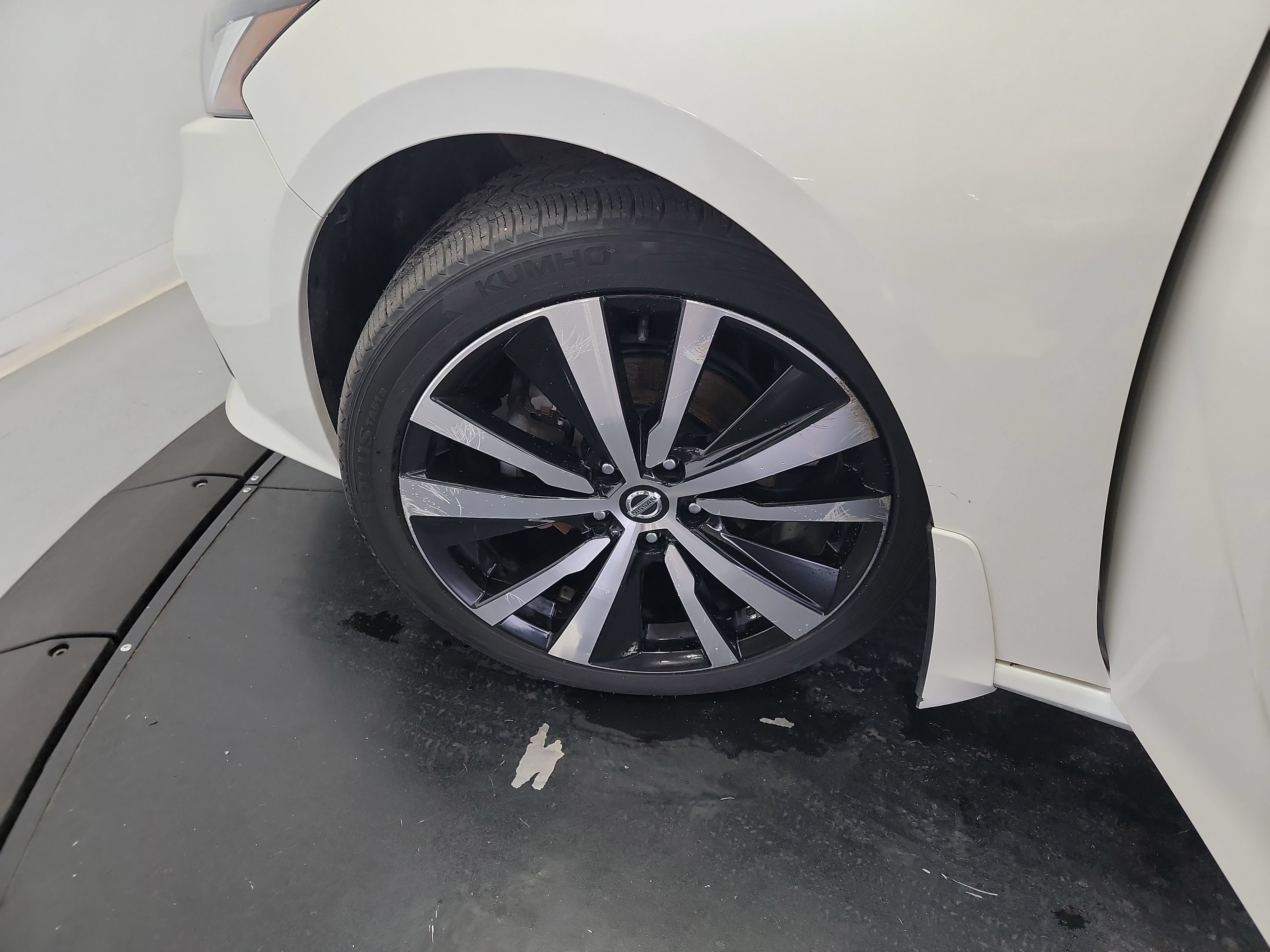 Used 2019 Nissan Altima 2.5 SR w/ SR Premium Package FWD image 30