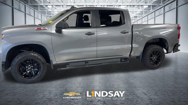Used 2022 Chevrolet Silverado 1500 Custom Trail Boss w/ LPO, Dark Essentials Package AWD/4WD image 6