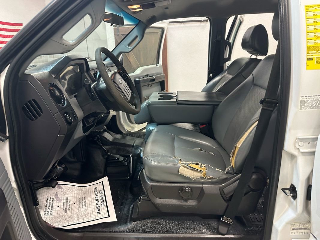 Used 2013 Ford F550 4x4 Crew Cab Super Duty w/ PWR Equipment Group image 15