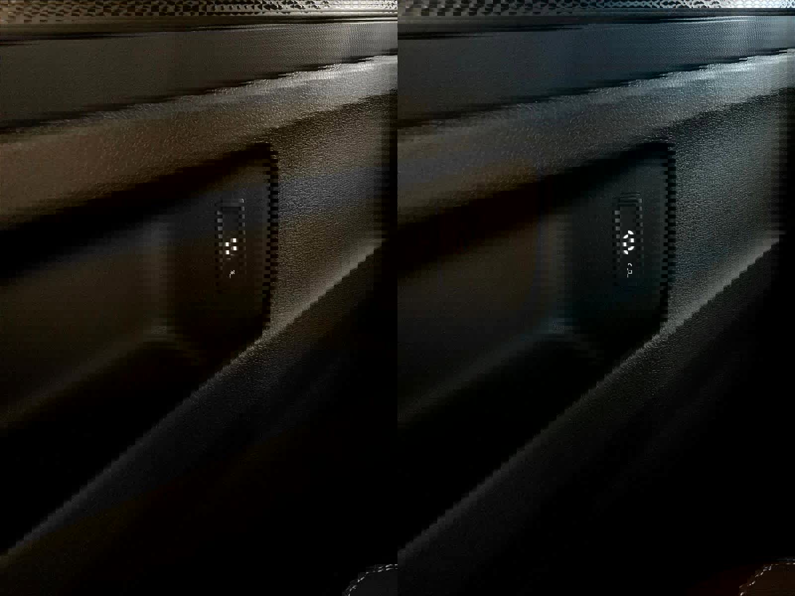 New 2025 Volkswagen ID. Buzz Pro S image 22