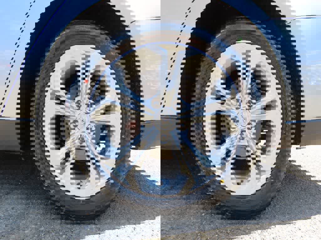 Used 2023 Honda Accord LX image 8