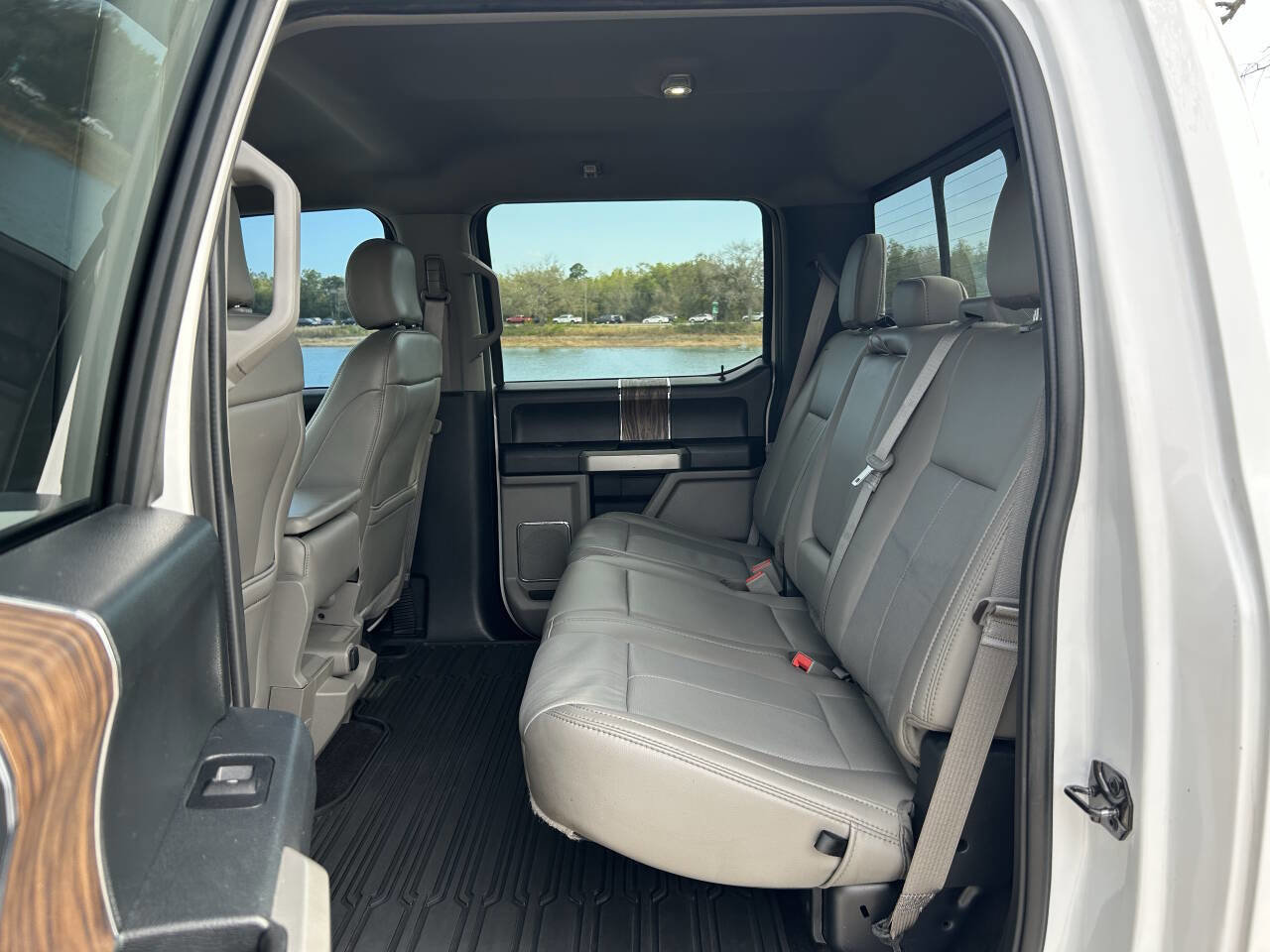 Used 2020 Ford F150 Lariat w/ Equipment Group 501A Mid image 33