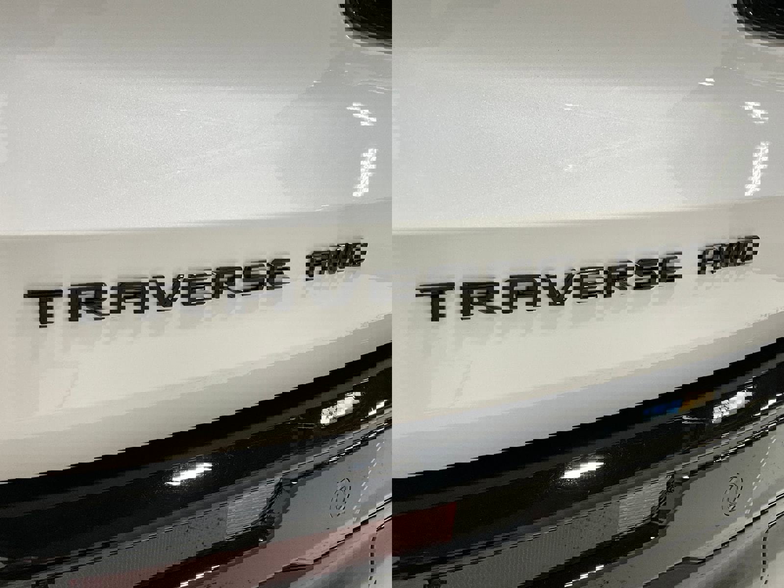 Used 2024 Chevrolet Traverse RS image 31