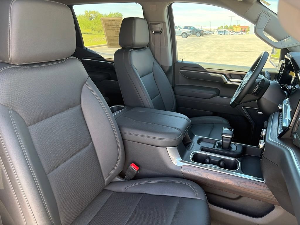 Used 2026 GMC Sierra 1500 SLT w/ SLT Premium Package AWD/4WD image 12