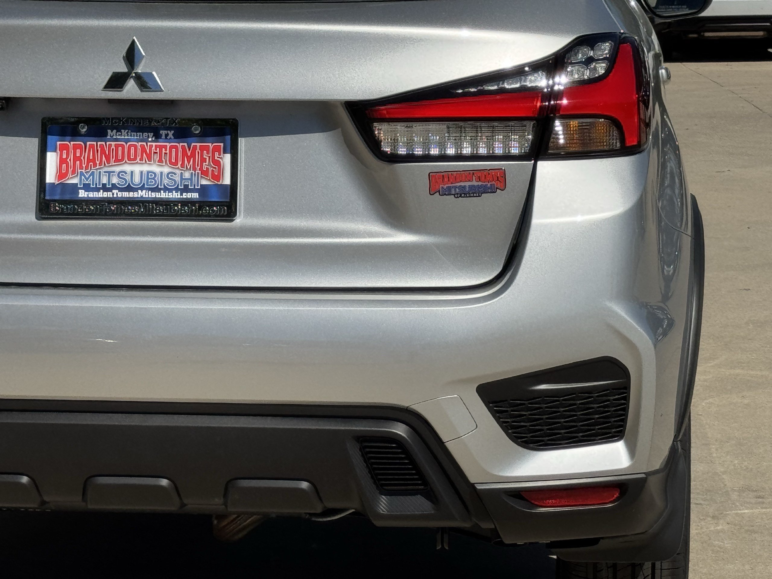 New 2027 Mitsubishi Outlander Sport ES FWD image 7