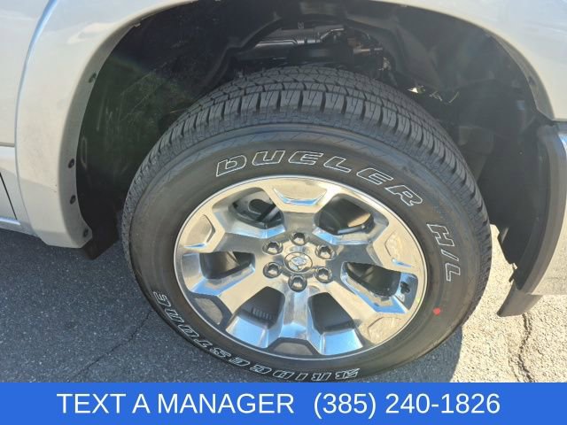 New 2026 RAM 1500 4x4 Crew Cab image 18