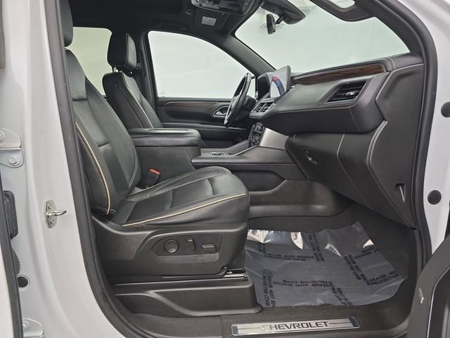 Used 2021 Chevrolet Suburban Premier w/ Premium Package image 46