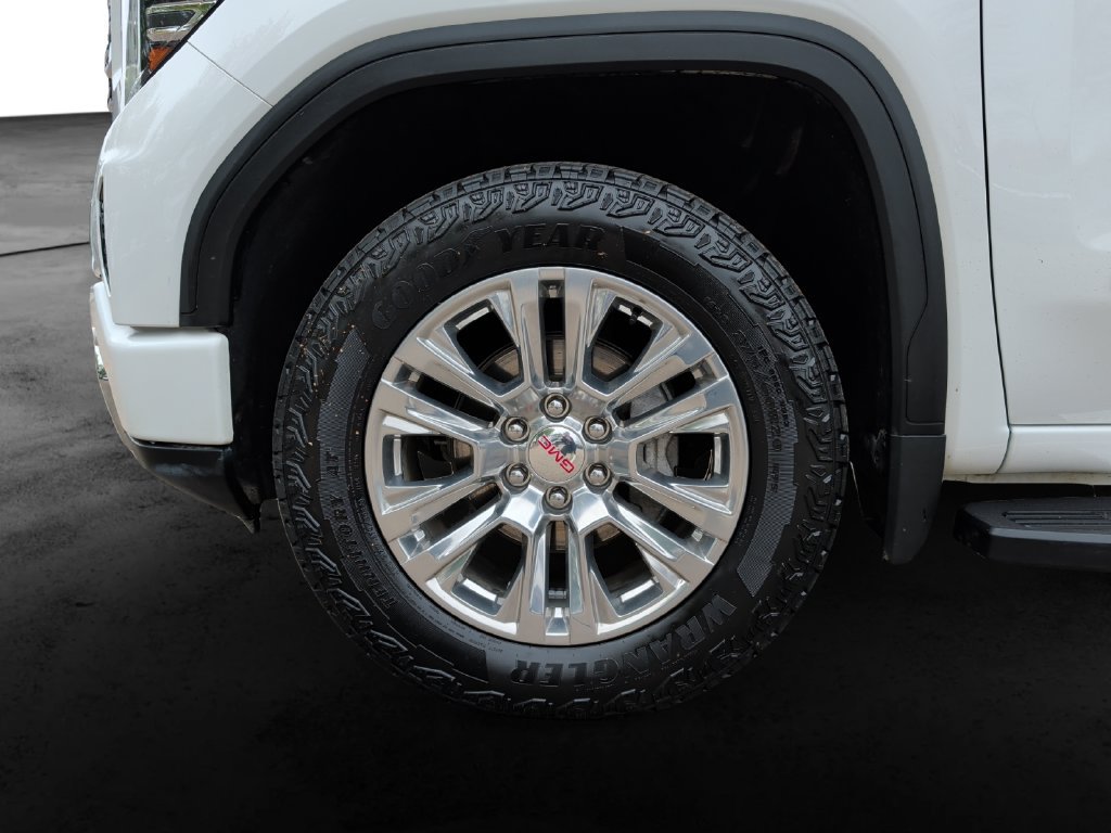 Used 2024 GMC Sierra 1500 Denali AWD/4WD image 9