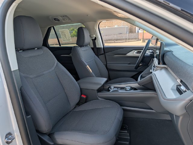 New 2026 Ford Explorer Active RWD image 21
