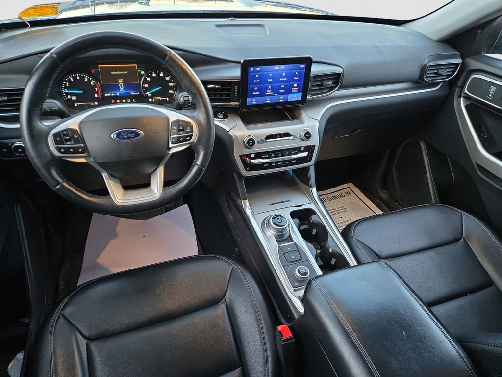 Used 2021 Ford Explorer XLT w/ Equipment Group 202A image 17